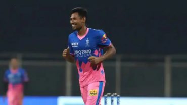 দিল্লি ক্যাপিটালসে ২ কোটি রুপিতে মোস্তাফিজ
