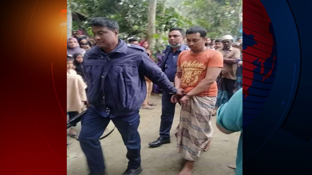 লক্ষ্মীপুরে মাকে কোপানোর পরে পুড়িয়ে হত্যা, ঘাতক ছেলে গ্রেফতার