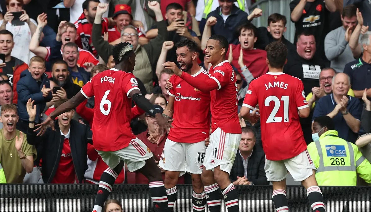 রোনালদোর অন্যরকম রেকর্ড গড়ার ম্যাচে জিতল ম্যানইউ