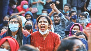 শিক্ষামন্ত্রী ও উপমন্ত্রীর ওপর আস্থা রেখে শাবিপ্রবিতে আন্দোলন ‘আপাতত’ প্রত্যাহারের ঘোষণা