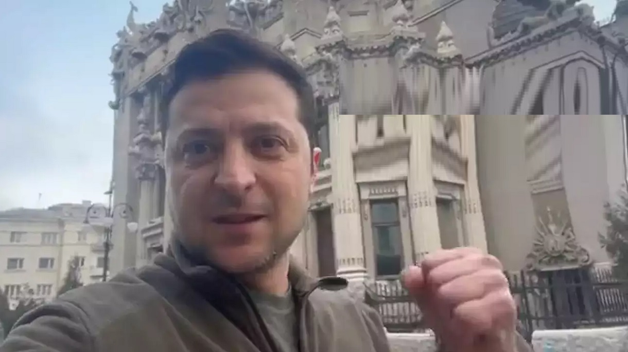 গুজবে কান দেবেন না, আমরা অস্ত্র নামিয়ে রাখবো না: জেলেনস্কি (ভিডিও)