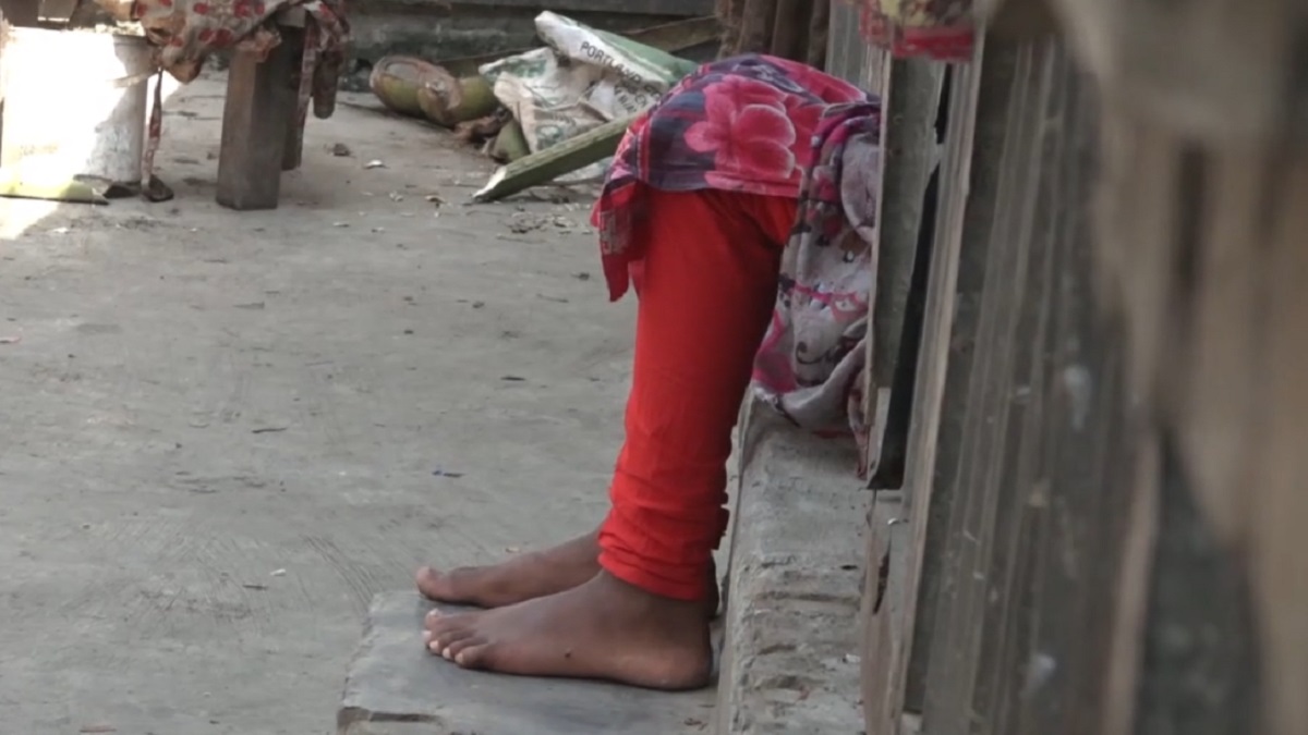 প্রাণ বাঁচাতে বাড়ি থেকে পালায় মিম; বরিশালে গৃহকর্মী নির্যাতনের অভিযোগ