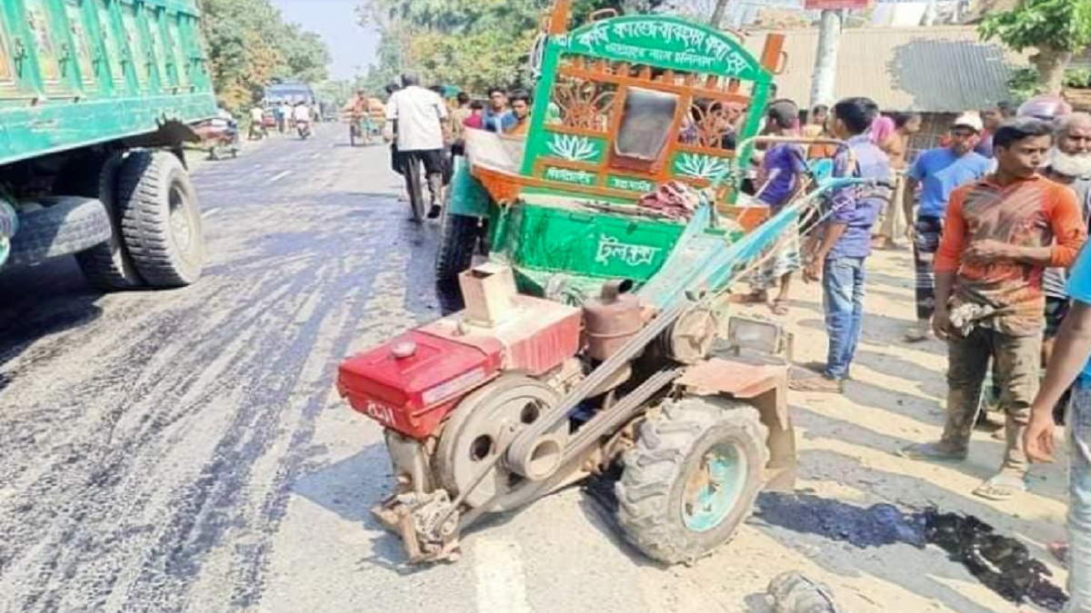 চাঁপাইনবাবগঞ্জে মোটরসাইকেল-ট্রলির সংঘর্ষ, নিহত ২