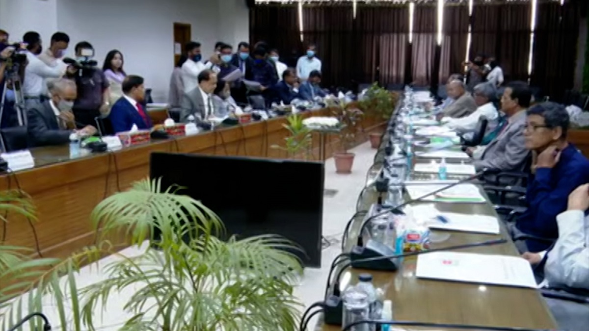 শিক্ষাবিদদের সঙ্গে ইসির সংলাপ: আমন্ত্রিত ৩০ জনের মধ্যে উপস্থিত ১৩