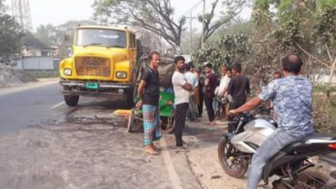 হবিগঞ্জে ছিনতাই করা ট্রাক চাপায় নিহত ৩