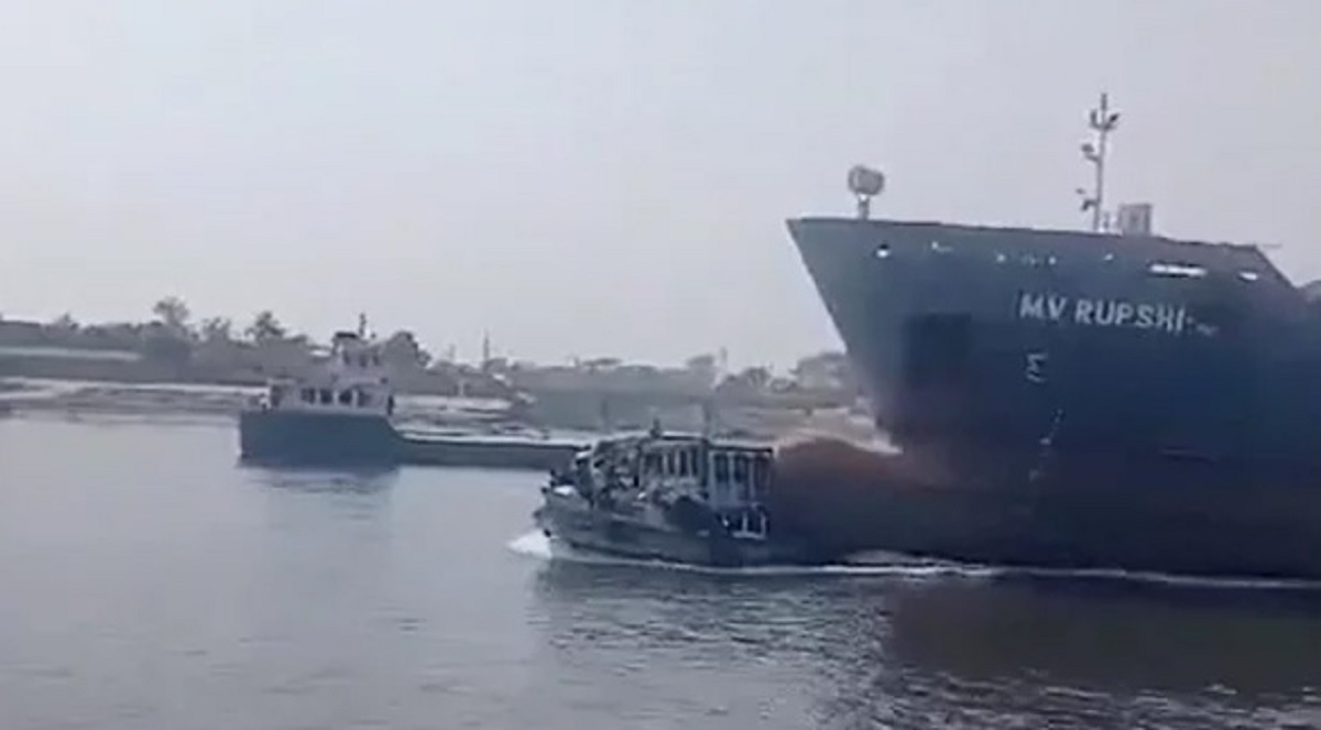 শীতলক্ষ্যায় লঞ্চ ডুবি: আরও একজনের মরদেহ উদ্ধার