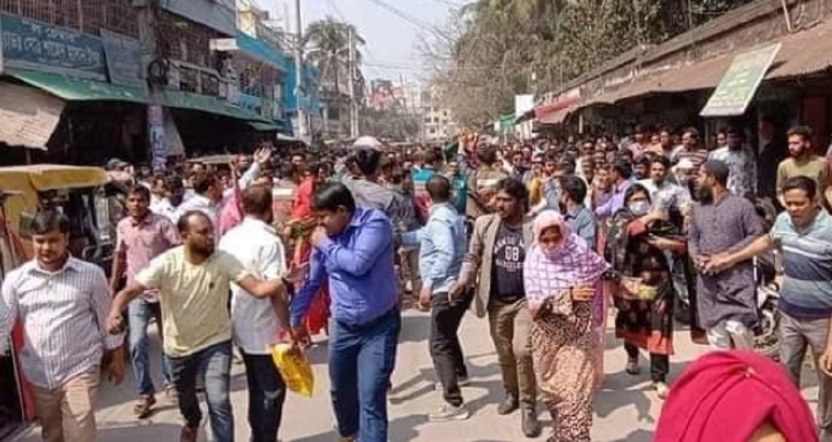 মাগুরায় পুলিশি বাধা উপেক্ষা করে বিএনপির মিছিল, আহত ১০