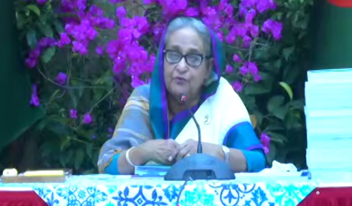 ভোজ্যতেলের আমদানি কমিয়ে দেশেই তৈলবীজ উৎপাদন বাড়ানোর নির্দেশনা প্রধানমন্ত্রীর