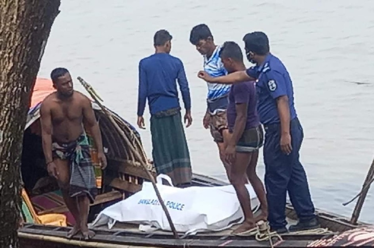 পটুয়াখালীতে বাড়ি থেকে নিখোঁজের ৩৬ ঘণ্টা পর অধ্যাপকের মরদেহ উদ্ধার