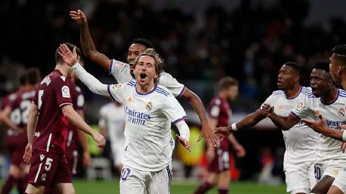 পিছিয়ে পড়েও সোসিয়েদাদের বিপক্ষে রিয়াল মাদ্রিদের বড় জয়