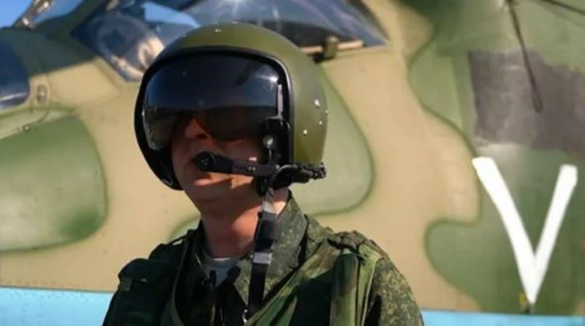 ইউক্রেন সেনাদের ক্ষেপণাস্ত্র হামলা থেকে বেঁচে ফেরার গল্প শোনালেন রুশ পাইলট