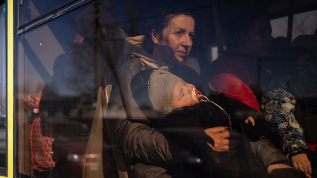 ইউক্রেন থেকে মানবিক করিডোরের মাধ্যমে সরানো হয়েছে ১৩ হাজার বাসিন্দাকে