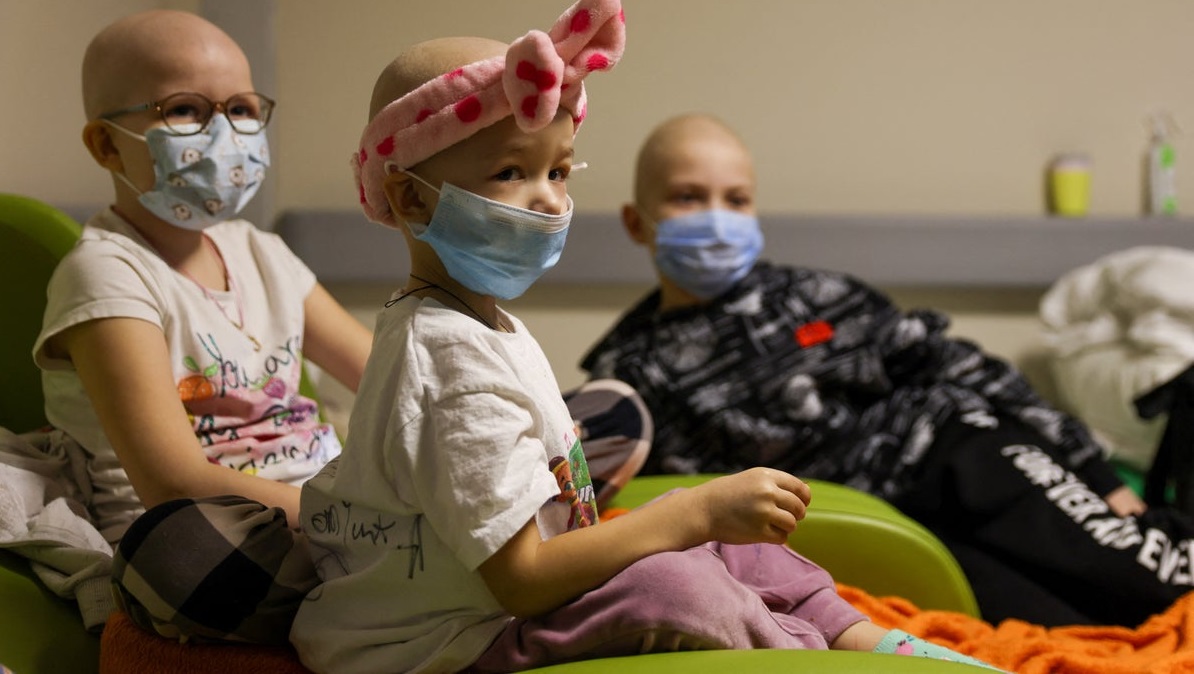 করুণ অবস্থা ইউক্রেনের ক্যান্সার আক্রান্ত শিশুদের