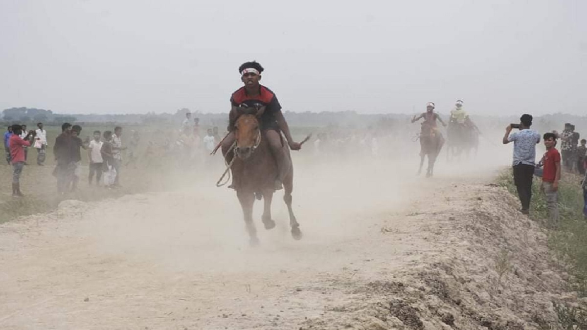 মোক্তার মোল্লার ঘোড়া প্রথম, দ্বিতীয় হয়েছে ফুল মিয়ার ‘টাইগার’
