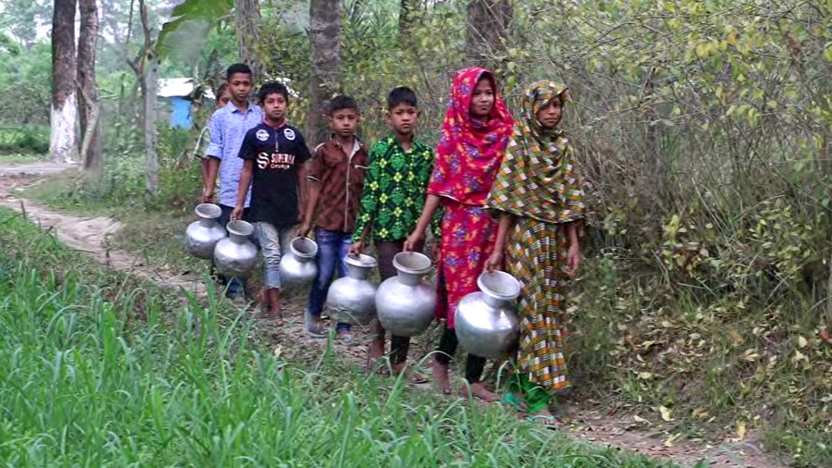সুবর্ণচরে শুকিয়ে গেছে খাল-বিল-পুকুর, পানি উঠছে না নলকূপেও