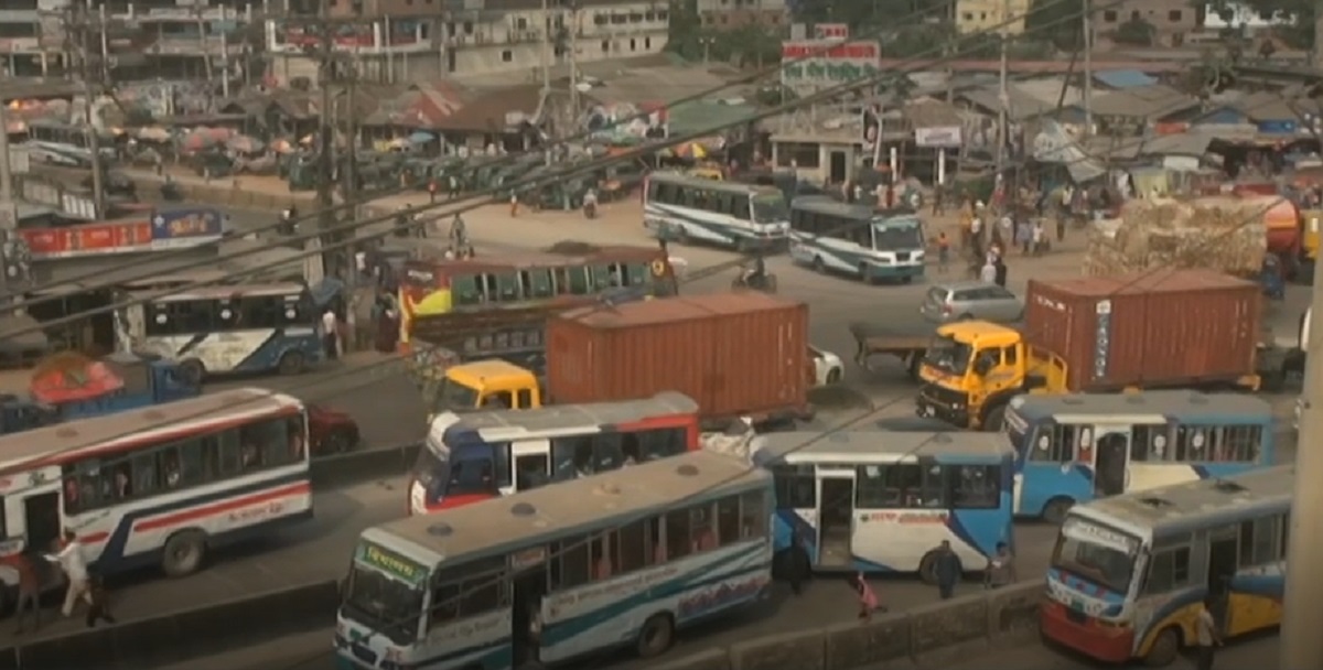 ঈদে বাড়বে ঘরমুখো মানুষের চাপ, যানজট নিরসনে ঢাকা-চট্টগ্রাম মহাসড়কে চলছে প্রস্তুতি