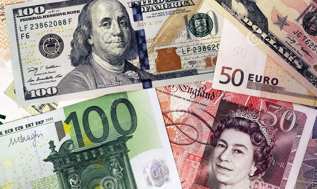 সপ্তাহ জুড়ে অপরিবর্তিত ডলারের দর, কমেছে ব্রিটিশ পাউন্ডের দাম