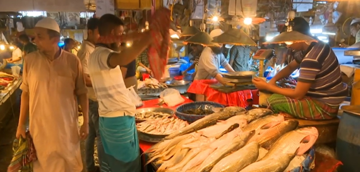 রমজান মাসেও অস্থির মাছ-মাংসের বাজার