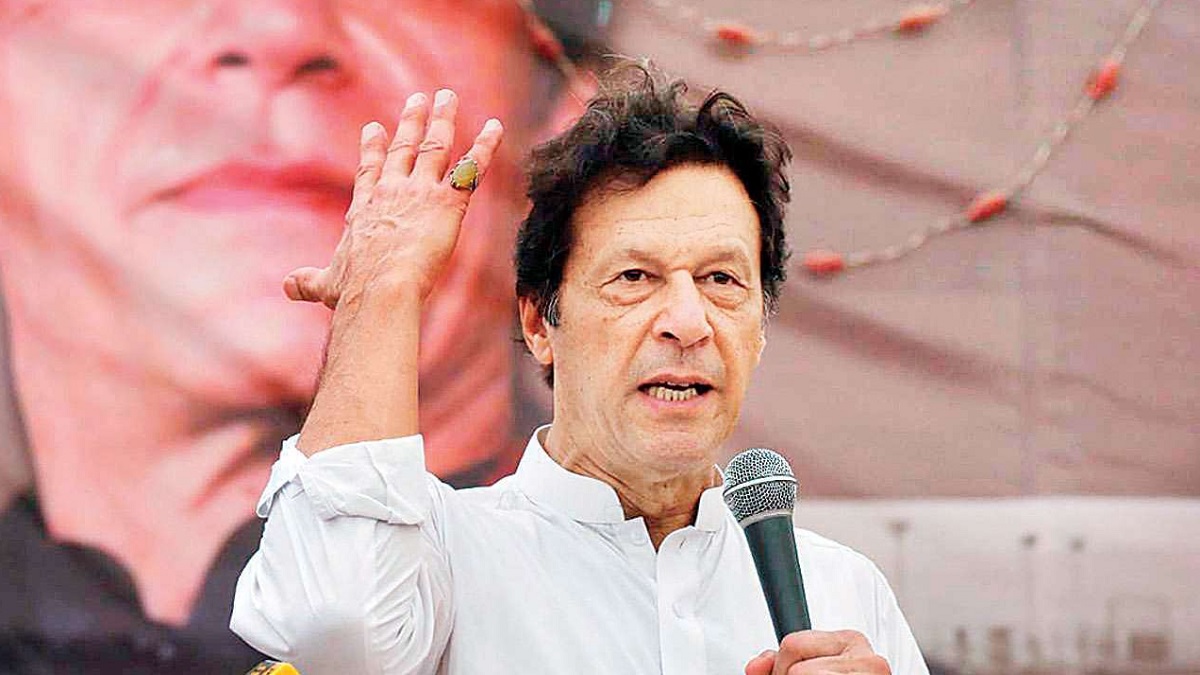 ভারতের প্রশংসা করে নিজ দেশে বিপাকে ইমরান খান