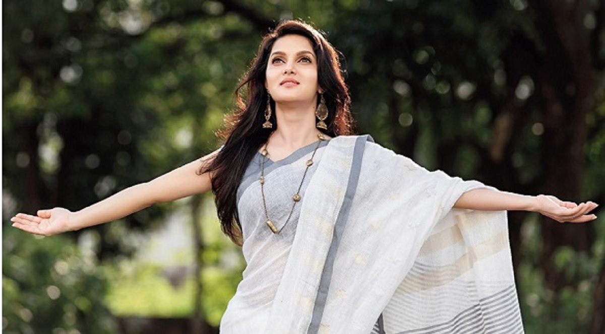 যৌনকর্মীদের কারণেই নারীরা এত নিরাপদ: মিথিলা