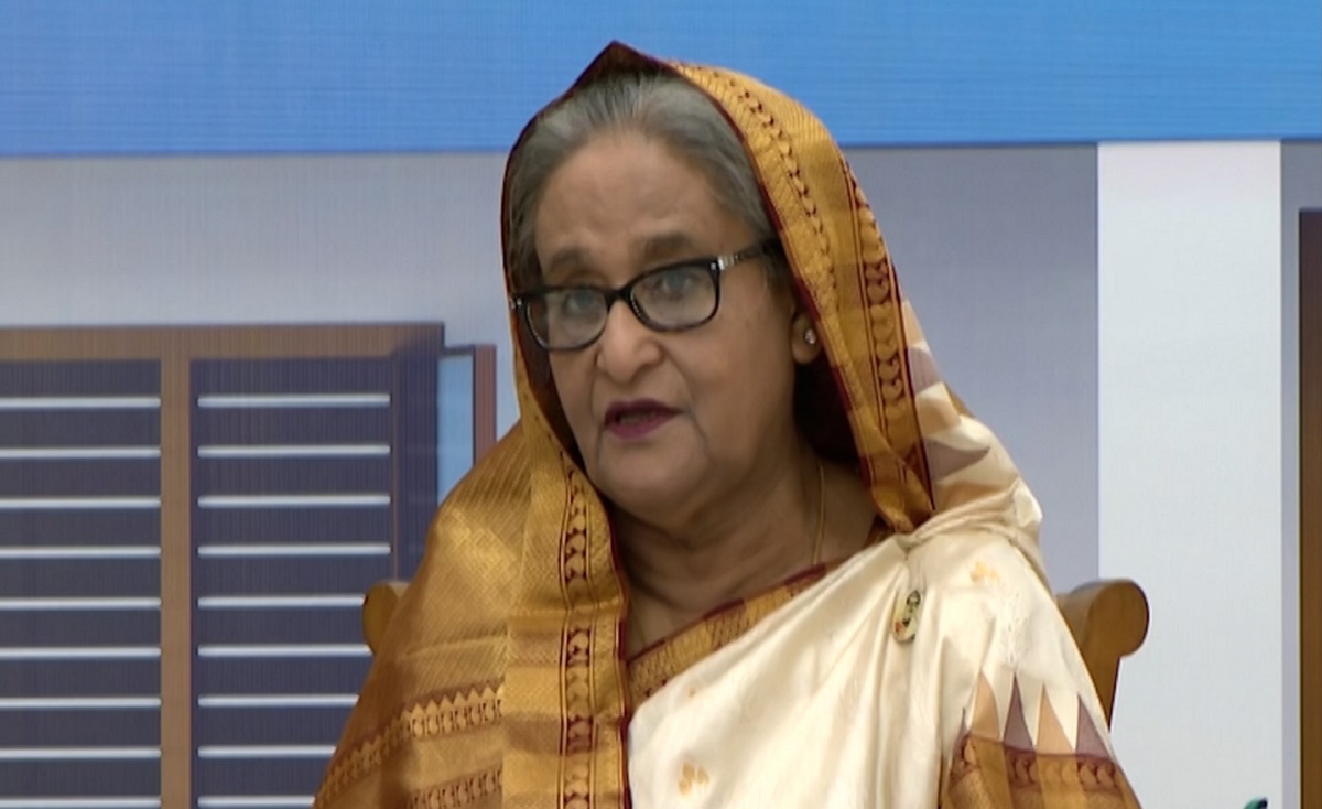 ঈদ উপহার হিসেবে ৩৩ হাজার পরিবারকে ঘর হস্তান্তর করলেন প্রধানমন্ত্রী