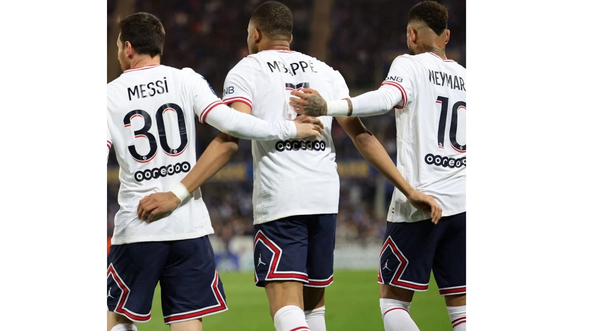 মেসি-এমবাপ্পেদের রুখে দিল পুঁচকে স্ত্রাসবুর্গ