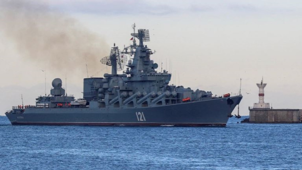 রাশিয়ার যুদ্ধ জাহাজে ক্রুজ মিসাইল হামলা