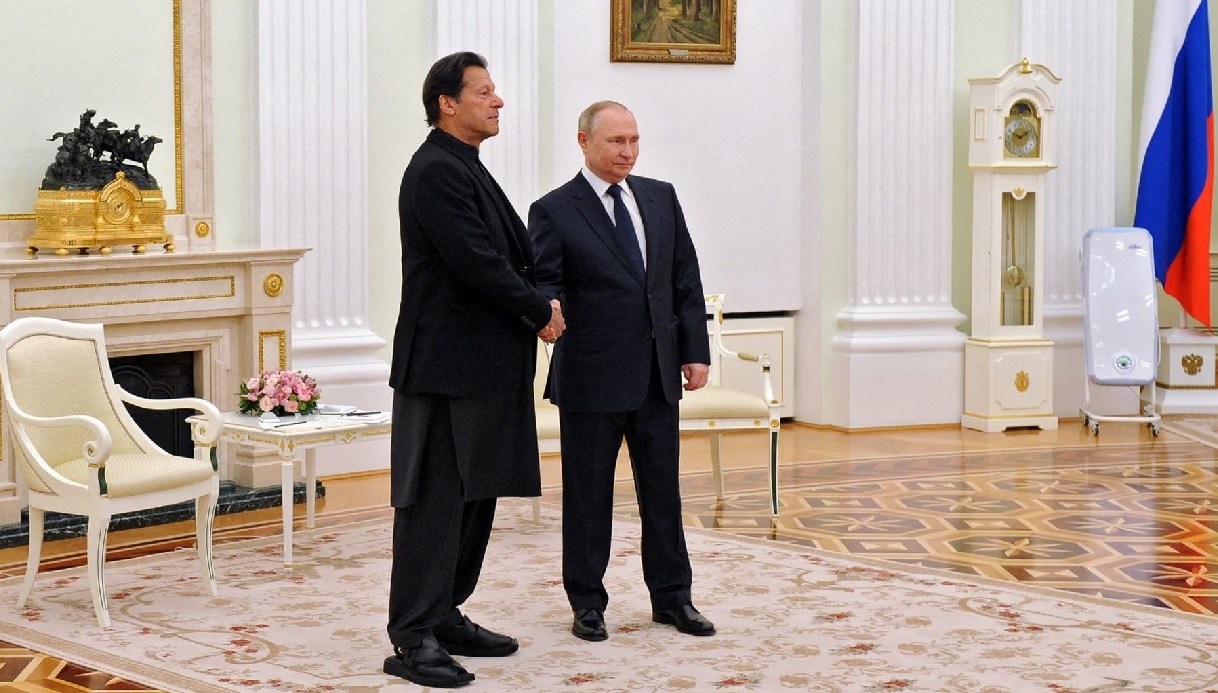 ‘অবাধ্য’ ইমরানকে শাস্তি দিতে চেয়েছিল যুক্তরাষ্ট্র, রাশিয়ার দাবি