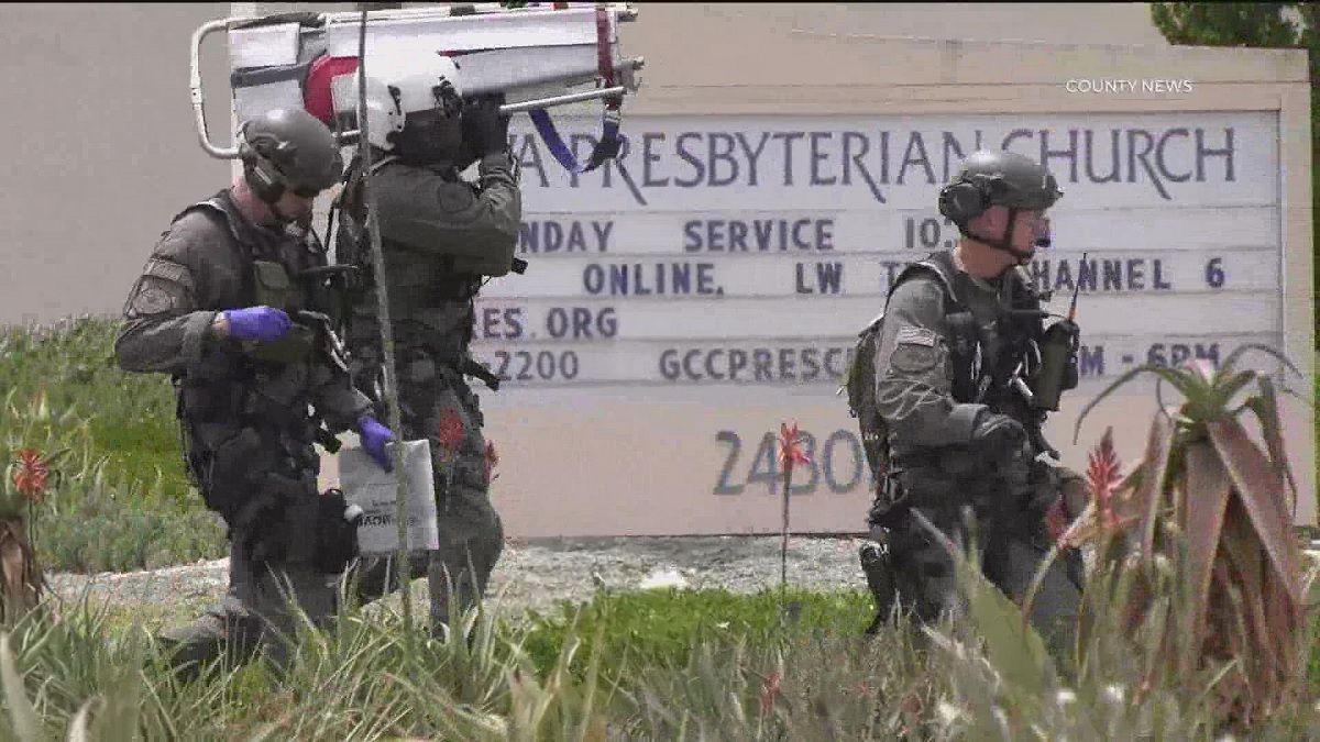 ক্যালিফোর্নিয়ার গির্জায় বন্দুকধারীর হামলা, নিহত ১