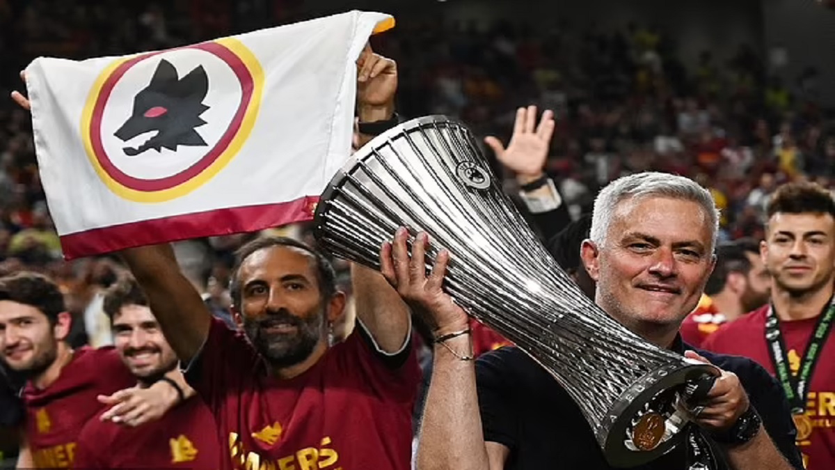 মরিনিয়োর অনন্য রেকর্ড