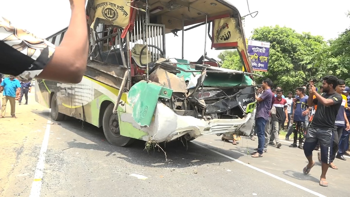 মৃত্যুফাঁদ বনপাড়া-হাটিকুমরুল মহাসড়ক, নেই হাইওয়ে পুলিশের তৎপরতা