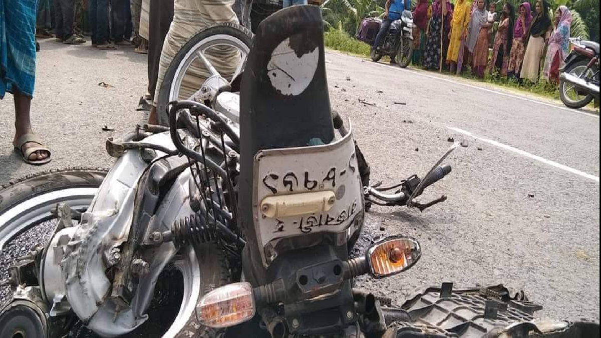 রাজবাড়ীতে বাস ও মোটরসাইকেলের সংর্ঘষে শিক্ষক নিহত