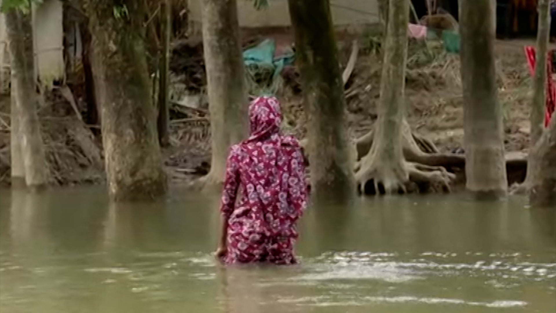 বন্যায় ব্যাপক দুর্ভোগে সুনামগঞ্জবাসী