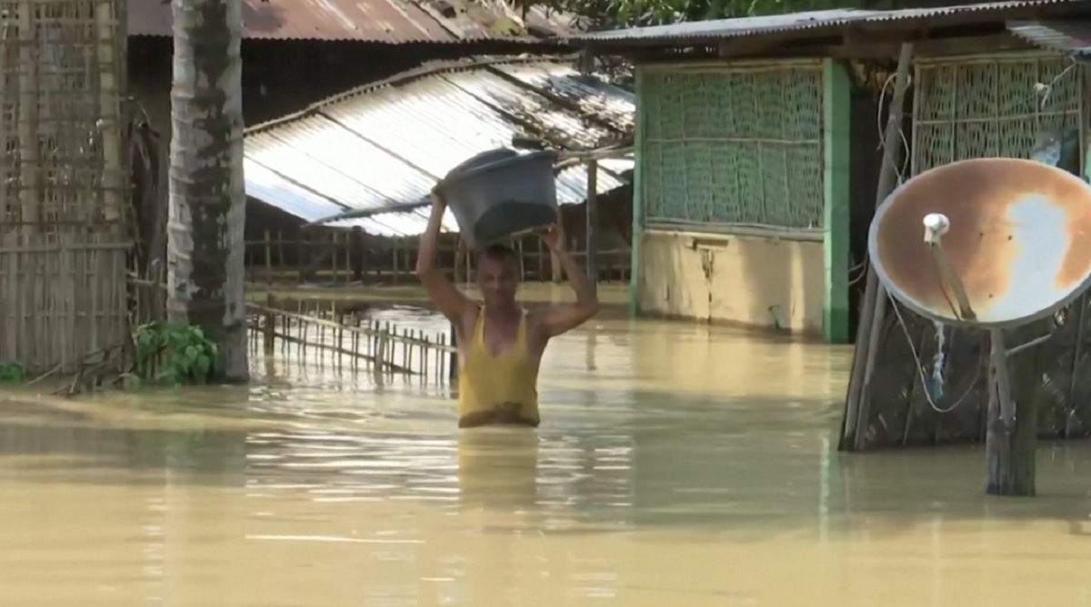আসামে ভয়াবহ বন্যায় আরও ৬ জনের মৃত্যু