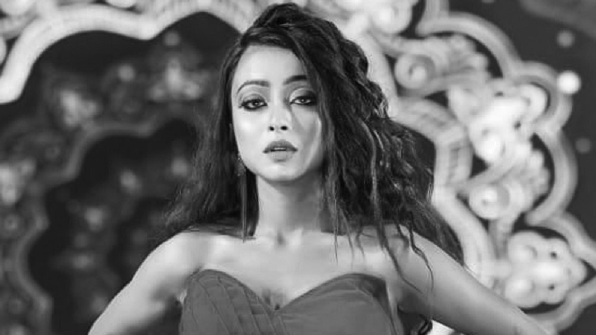 মডেল বিদিশার ঝুলন্ত মরদেহ উদ্ধার