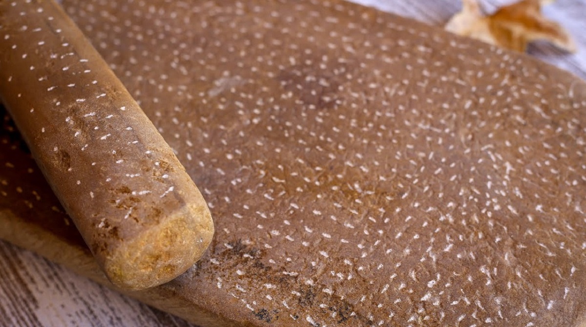 পুতা দিয়ে পিটিয়ে স্বামীকে হত্যা