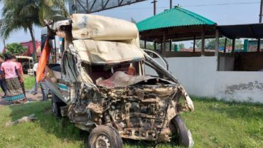 সিরাজগঞ্জে বাস-লেগুনার মুখোমুখি সংঘর্ষ, নিহত ৫