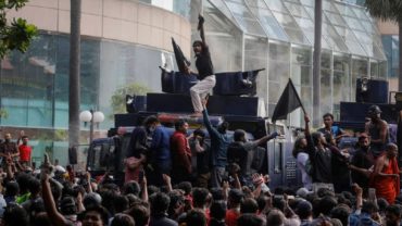 ‘খাবারের অভাবে মৃত্যু ঘটবে আমাদের’