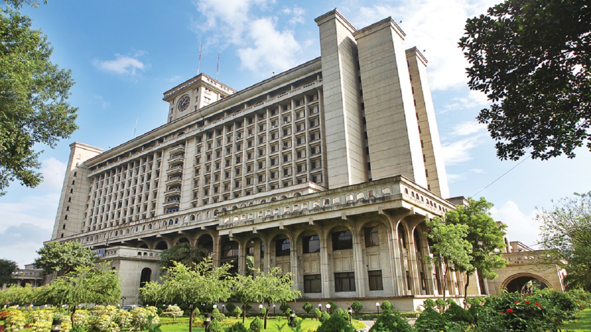 অনিয়ম ও দুর্নীতির দায়ে ঢাকা দক্ষিণ সিটির উপ-কর কর্মকর্তা সেলিম খানসহ ৩৪ জন চাকুরিচ্যুত