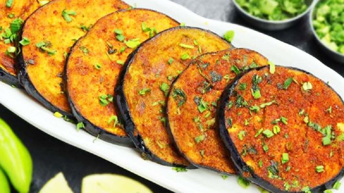 খুব সহজে বেগুন ভেজে মুচমুচে রাখবেন যেভাবে