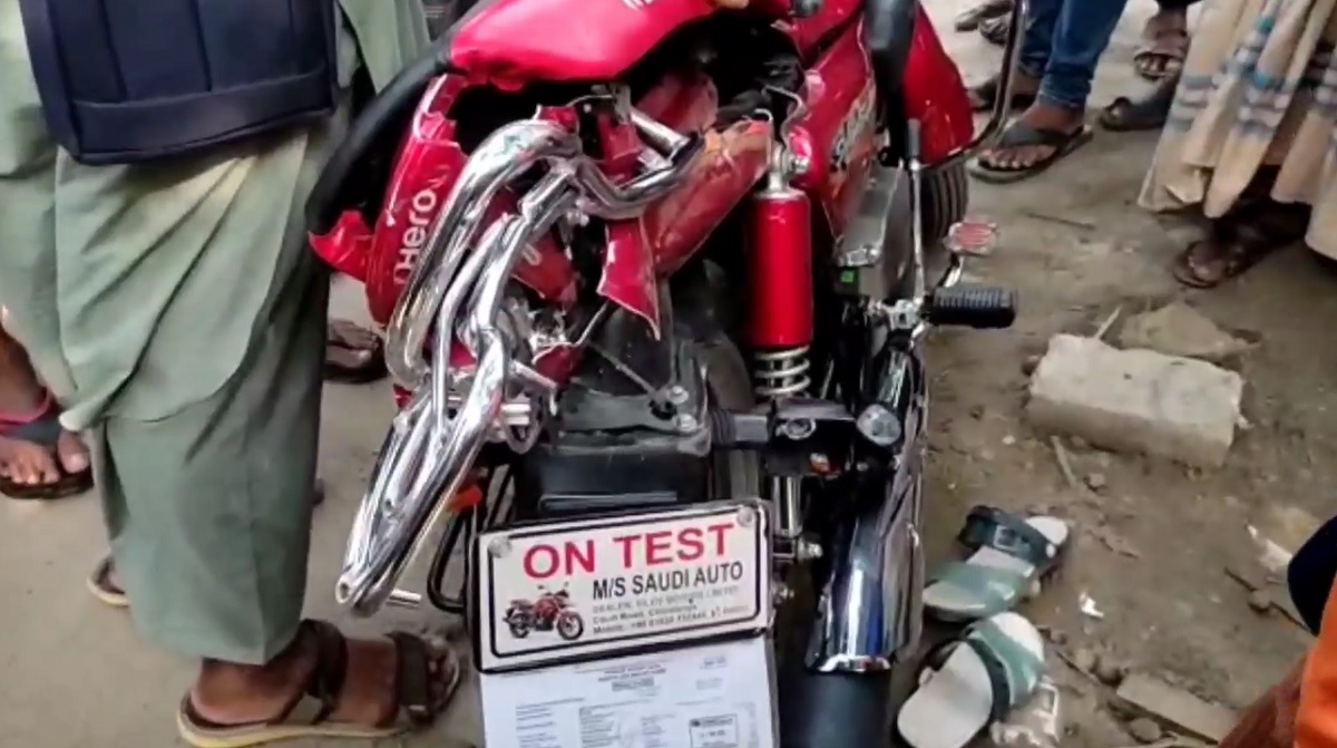 চুয়াডাঙ্গায় মাটিভর্তি ট্রাক্টরের চাপায় যুবক নিহত