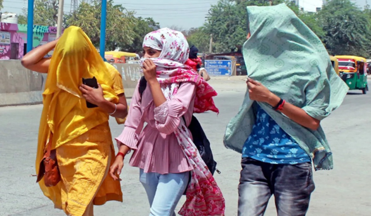 প্রচণ্ড দাবদাহে পুড়ছে দিল্লি, হিট ইনডেক্স ছুঁয়েছে রেকর্ড