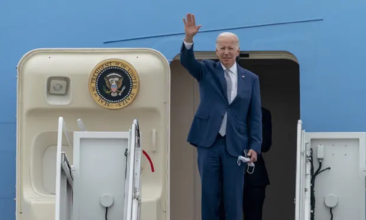 সব জল্পনা-বিতর্ক পেছনে ফেলে সৌদি আরব যাচ্ছেন বাইডেন