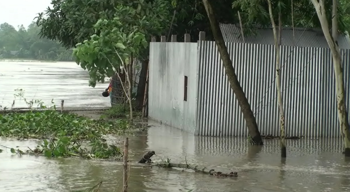 লালমনিরহাটে তিস্তা ও ধরলার পানি বিপৎসীমার ওপরে