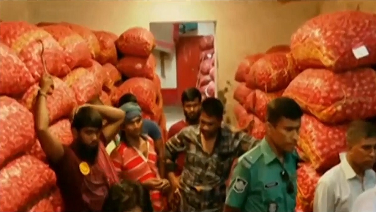 কোরবানীর ঈদ টার্গেট করে অস্থির পেঁয়াজের বাজার