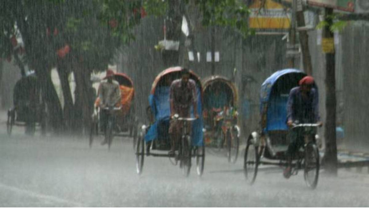 ৪ বিভাগে টানা বৃষ্টিপাত চলতে পারে আরও দু-তিন দিন
