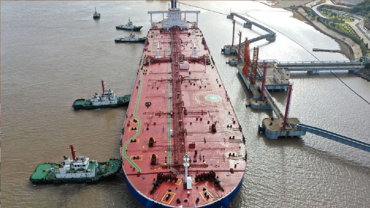 চীনে সবচেয়ে বড় তেল সরবরাহকারী হয়ে উঠেছে রাশিয়া