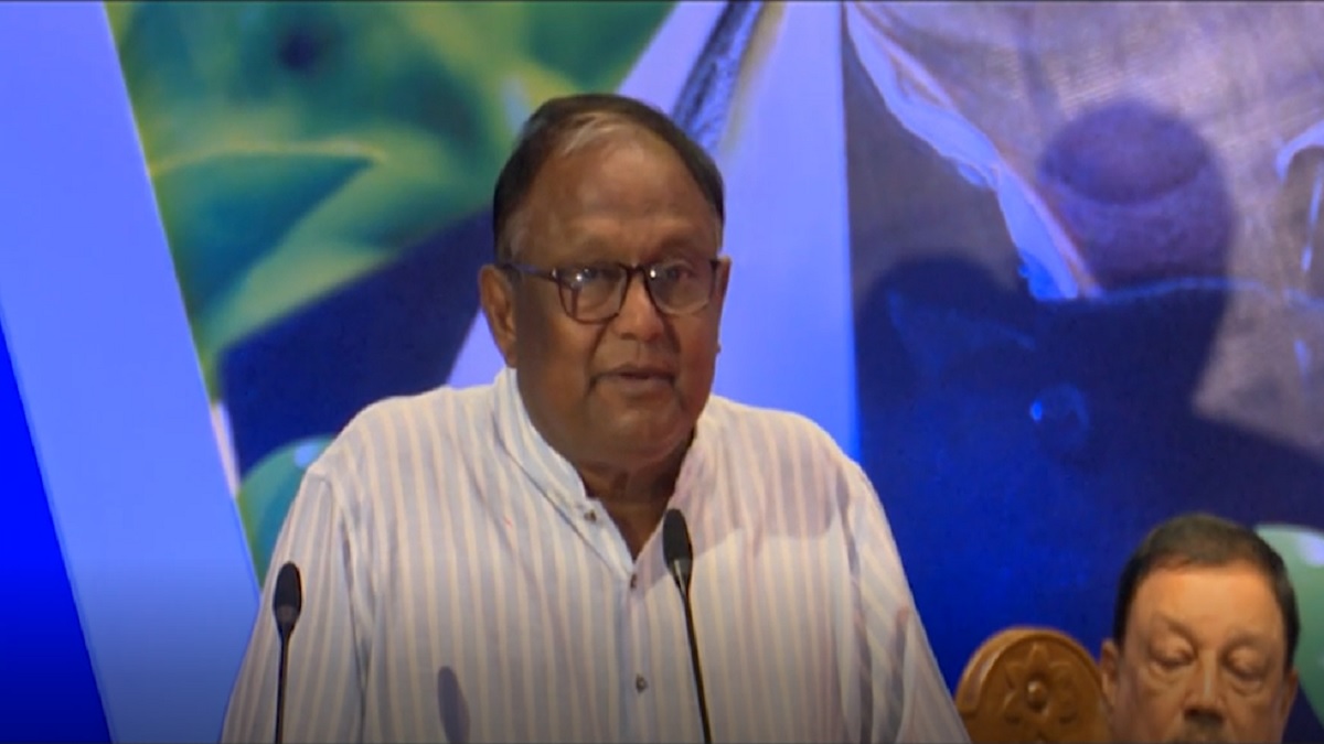 মেগা প্রকল্পের প্রশংসা না করে ‘বকাউল্লাহরা’ বকে যাচ্ছে: বাণিজ্যমন্ত্রী