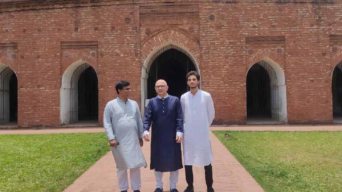 ষাটগম্বুজ মসজিদ ঘুরে তুরস্কের রাষ্ট্রদূত বললেন, ‘এটি দুর্দান্ত ইসলামিক স্থাপত্য’