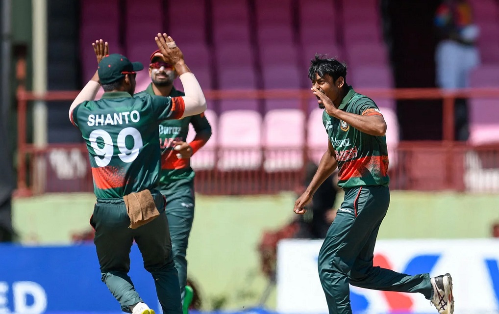 তাইজুল ফেরায় ফেরা হলো না উইন্ডিজের; ১৭৮ রানেই অলআউট